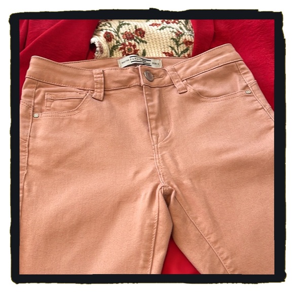 ๐Super Cute Midrise Papaya Denim Jeans โ Perfect Fit, Playful Style!๐ฅJunior - Picture 5 of 13